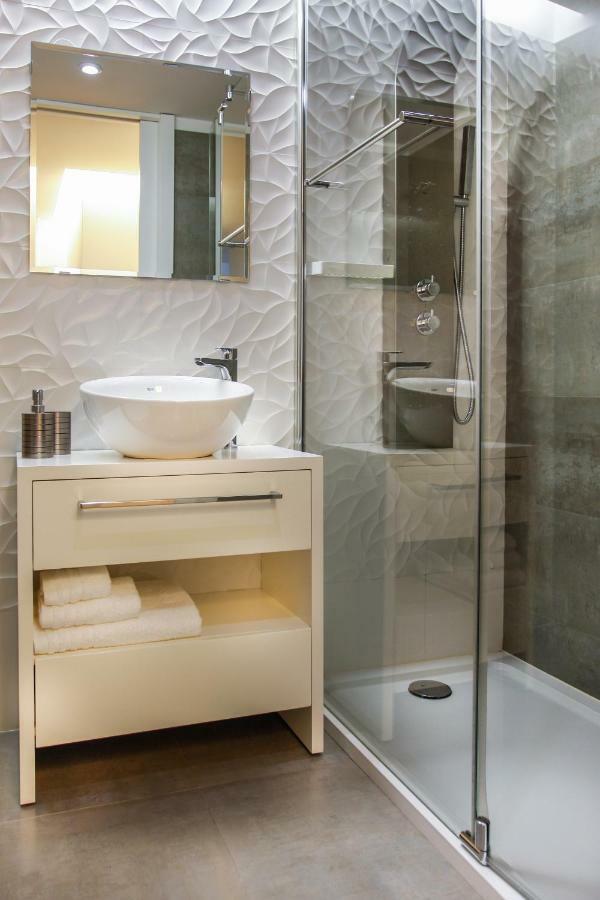 Lux Downtown Apartment Porto Bagian luar foto