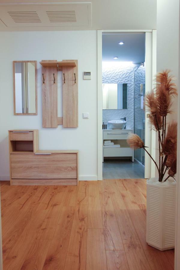 Lux Downtown Apartment Porto Bagian luar foto